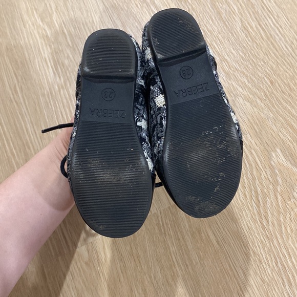 Zebra black and white plaid lace-ups- toddler size 7 (eu 23) - Picture 5 of 5